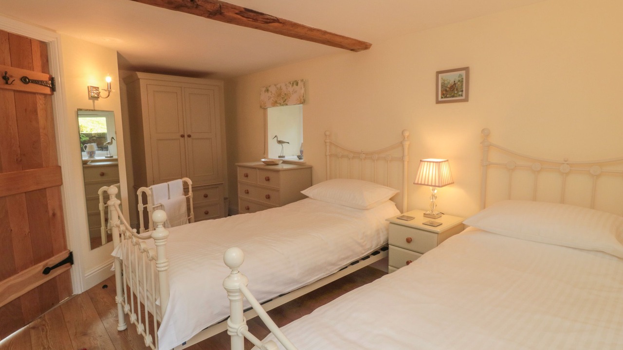 Photo of Others in Chop Gate