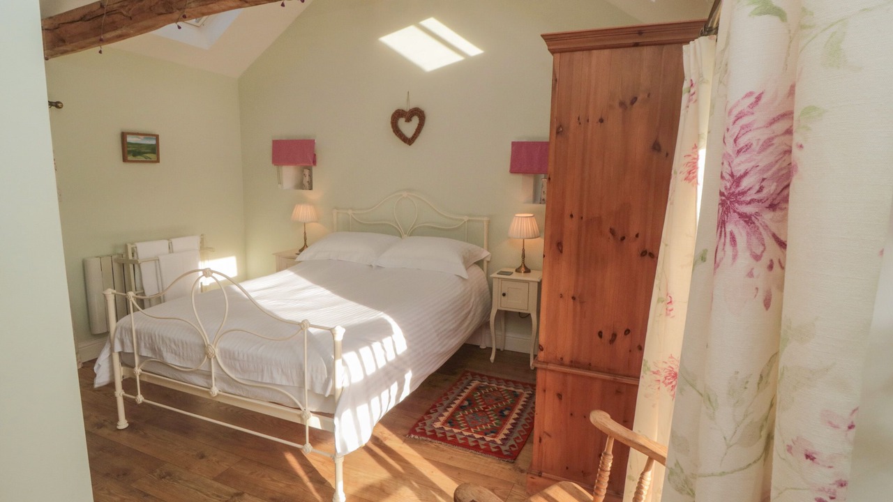 Photo of Others in Chop Gate