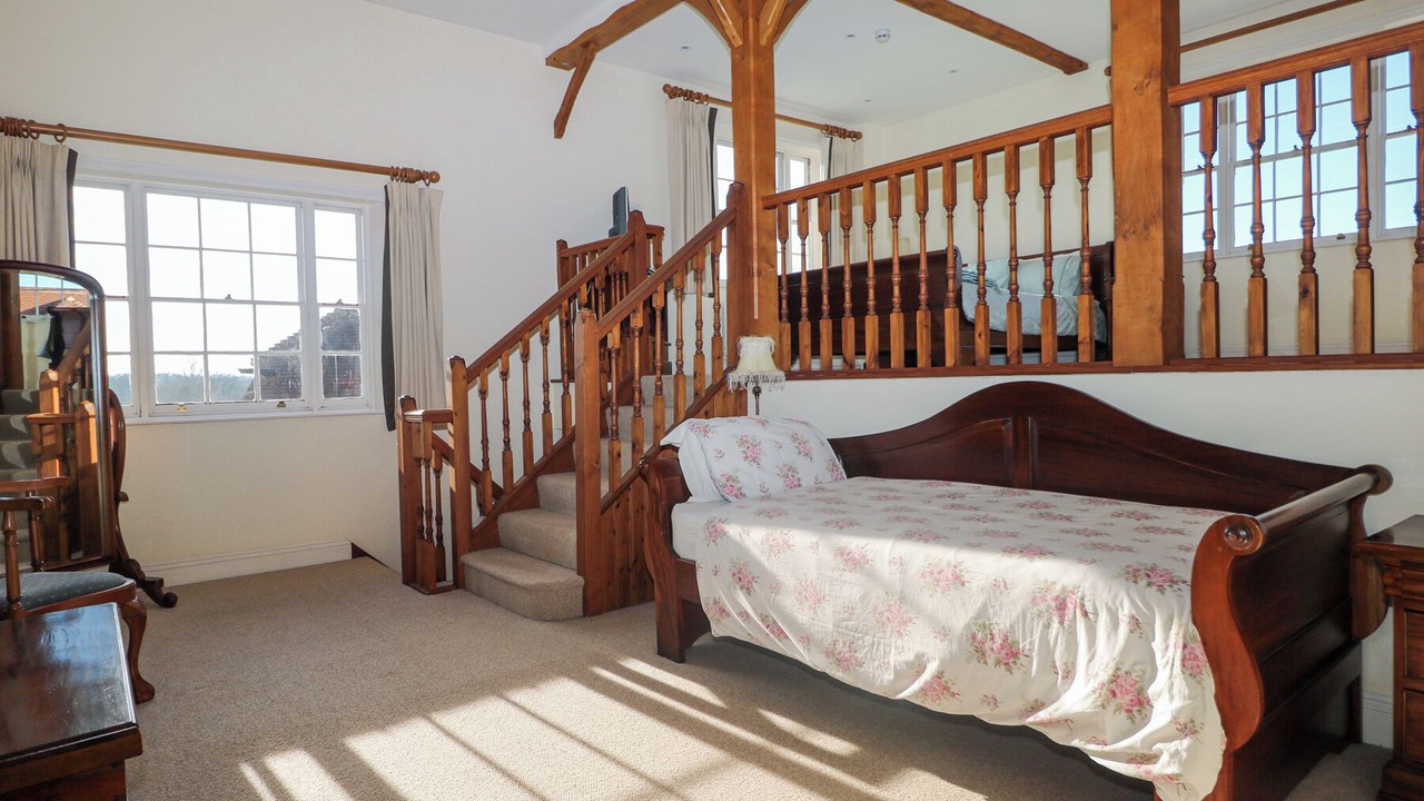 Photo of Others in Kingsley