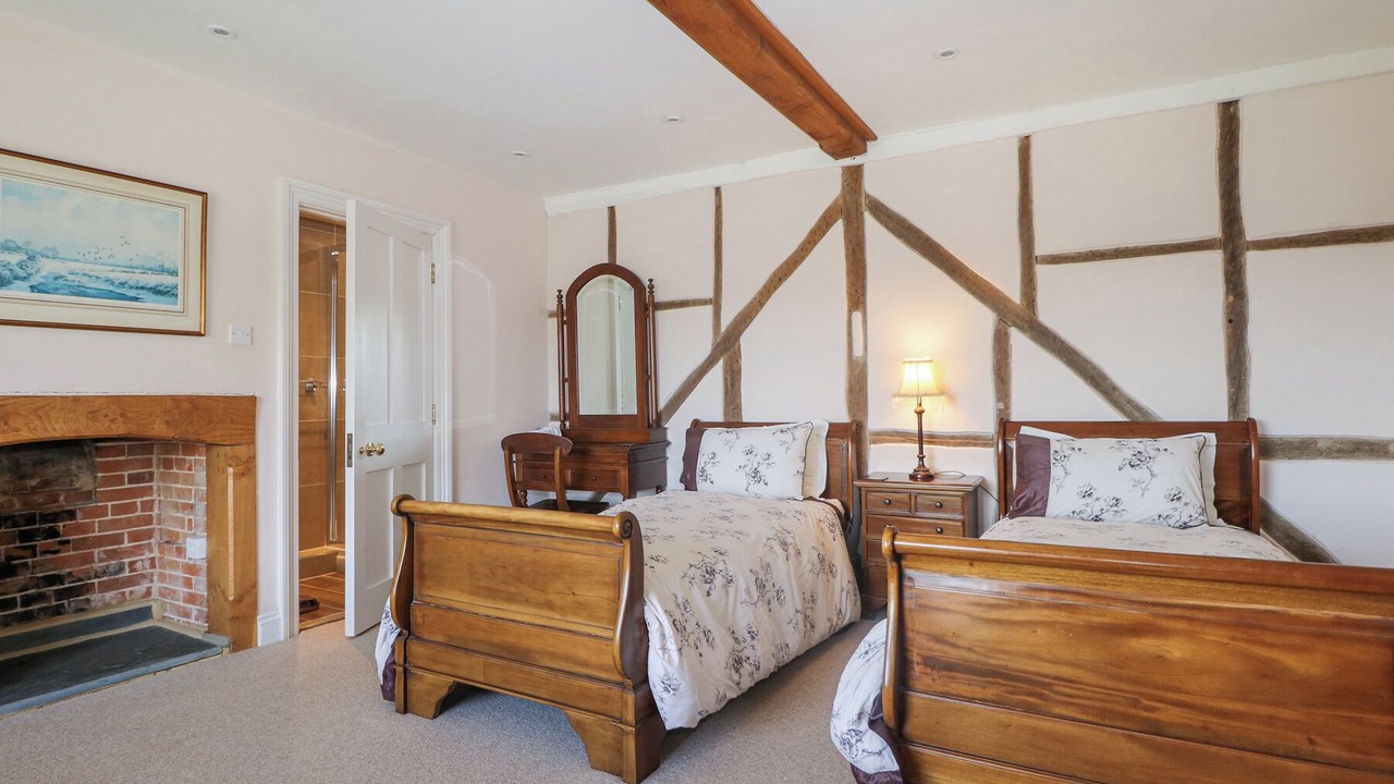 Photo of Others in Kingsley