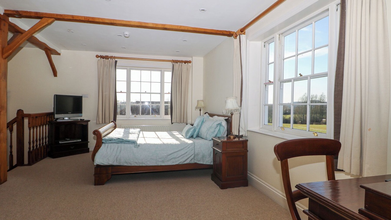 Photo of Others in Kingsley