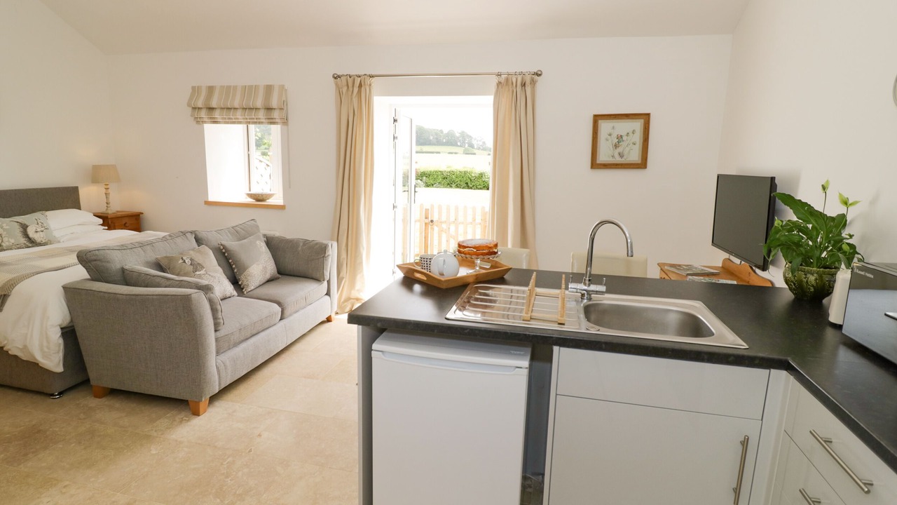 Photo of Others in Hellidon