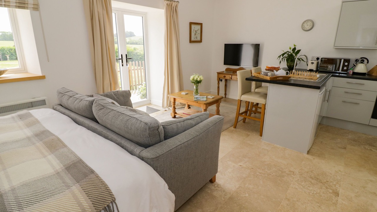 Photo of Others in Hellidon