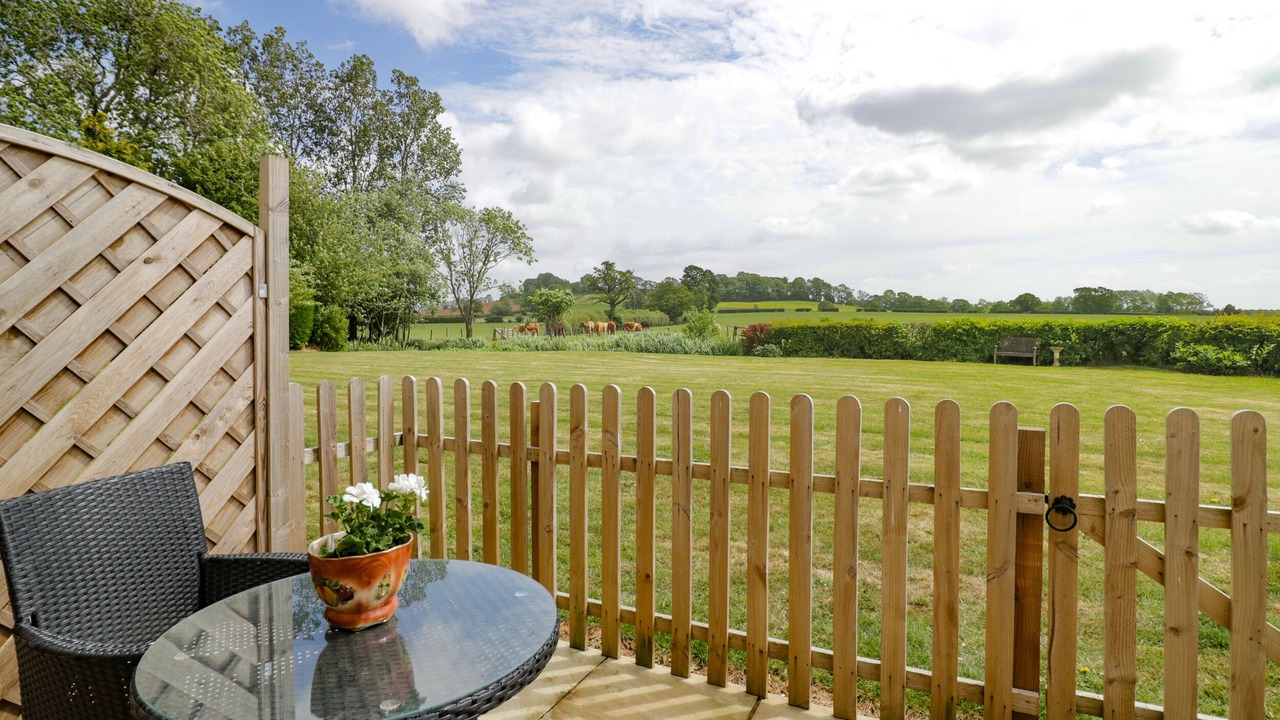 Photo of Patio Balcony in Hellidon