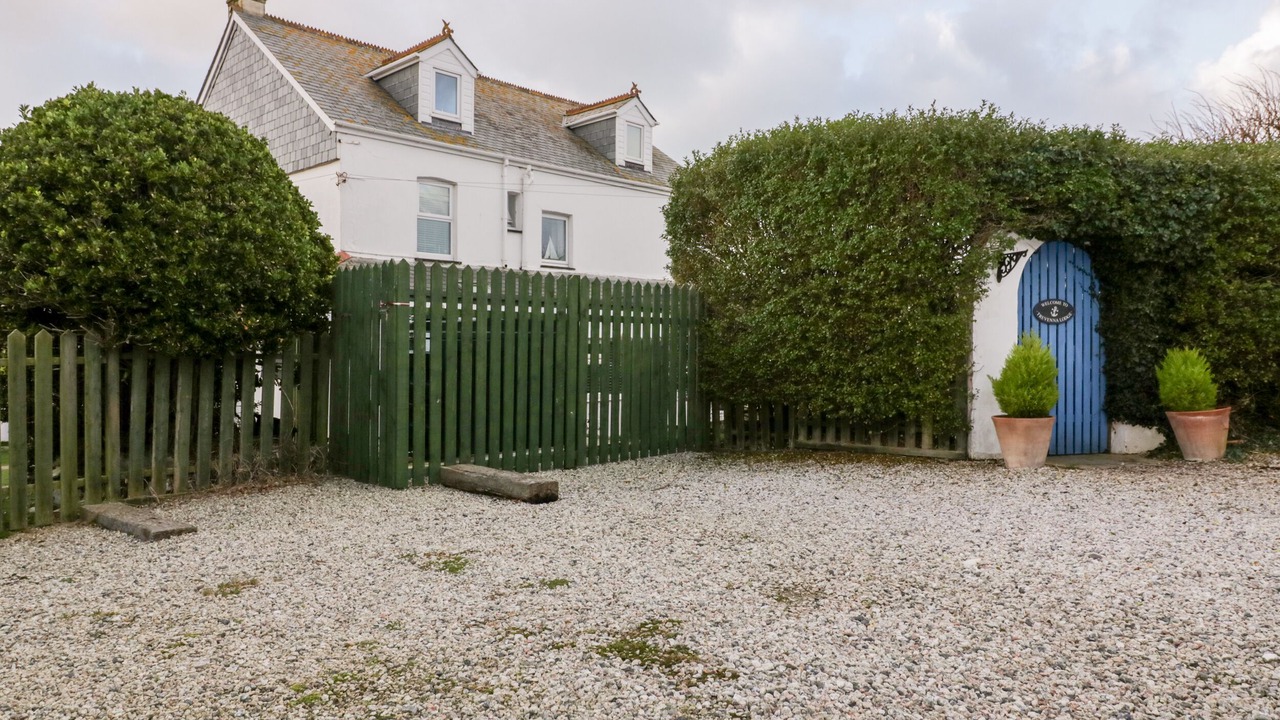 Photo of Others in Tintagel