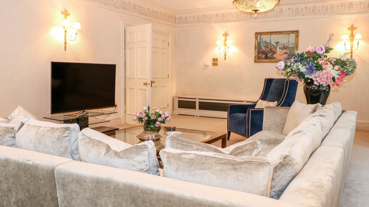 Photo of Others in Ascot