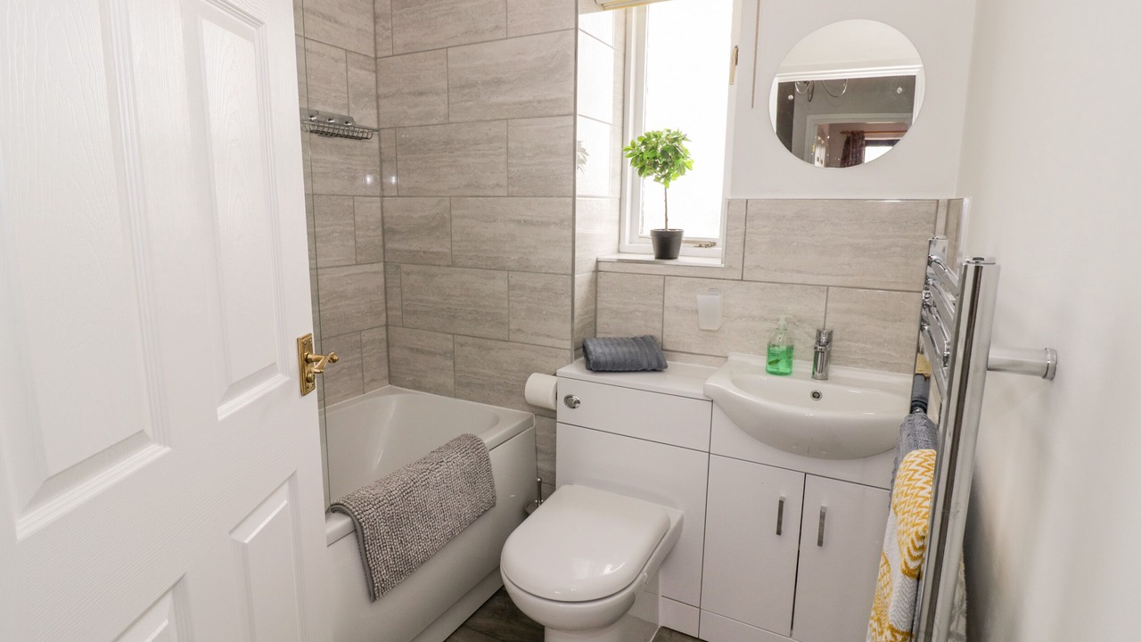 Photo of Bathroom in Syresham