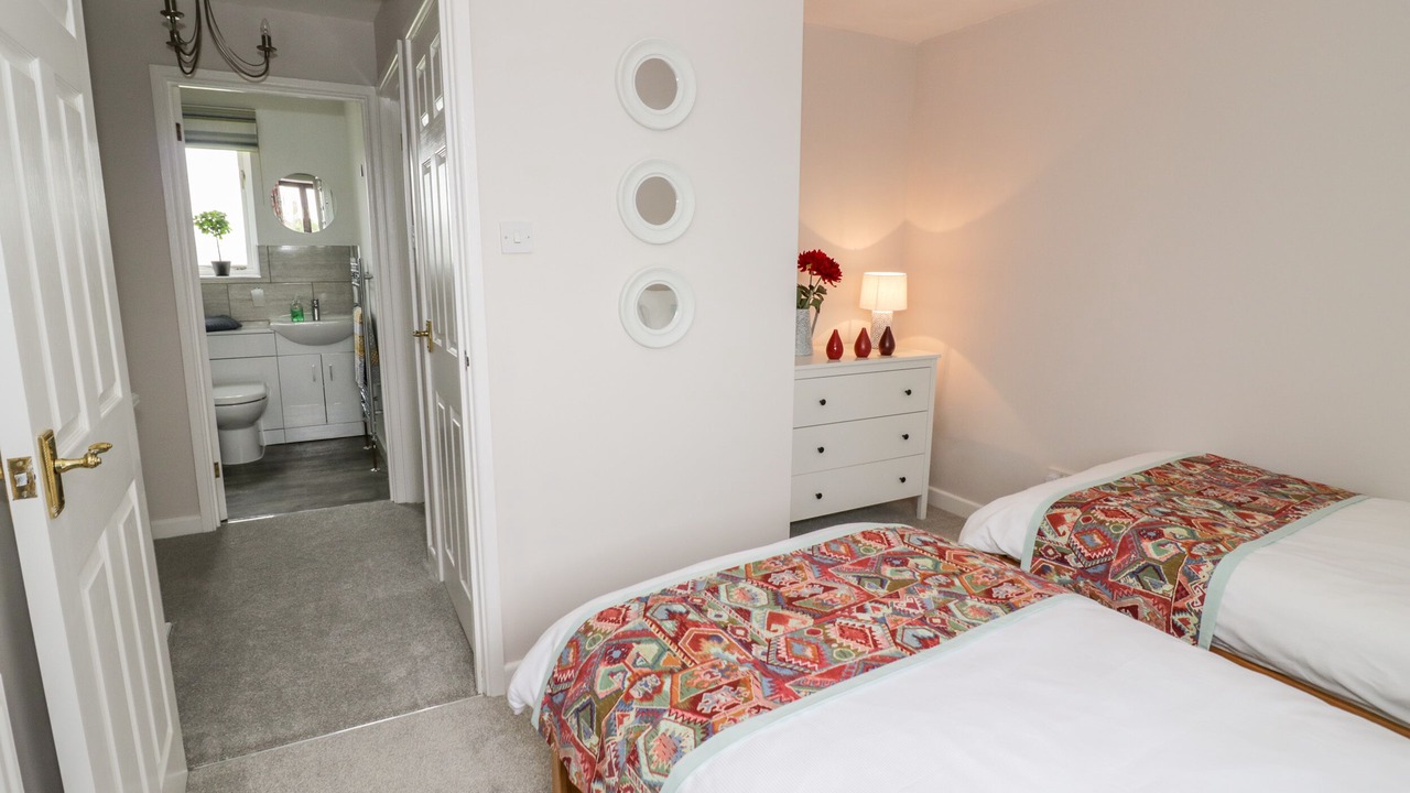 Photo of Others in Syresham