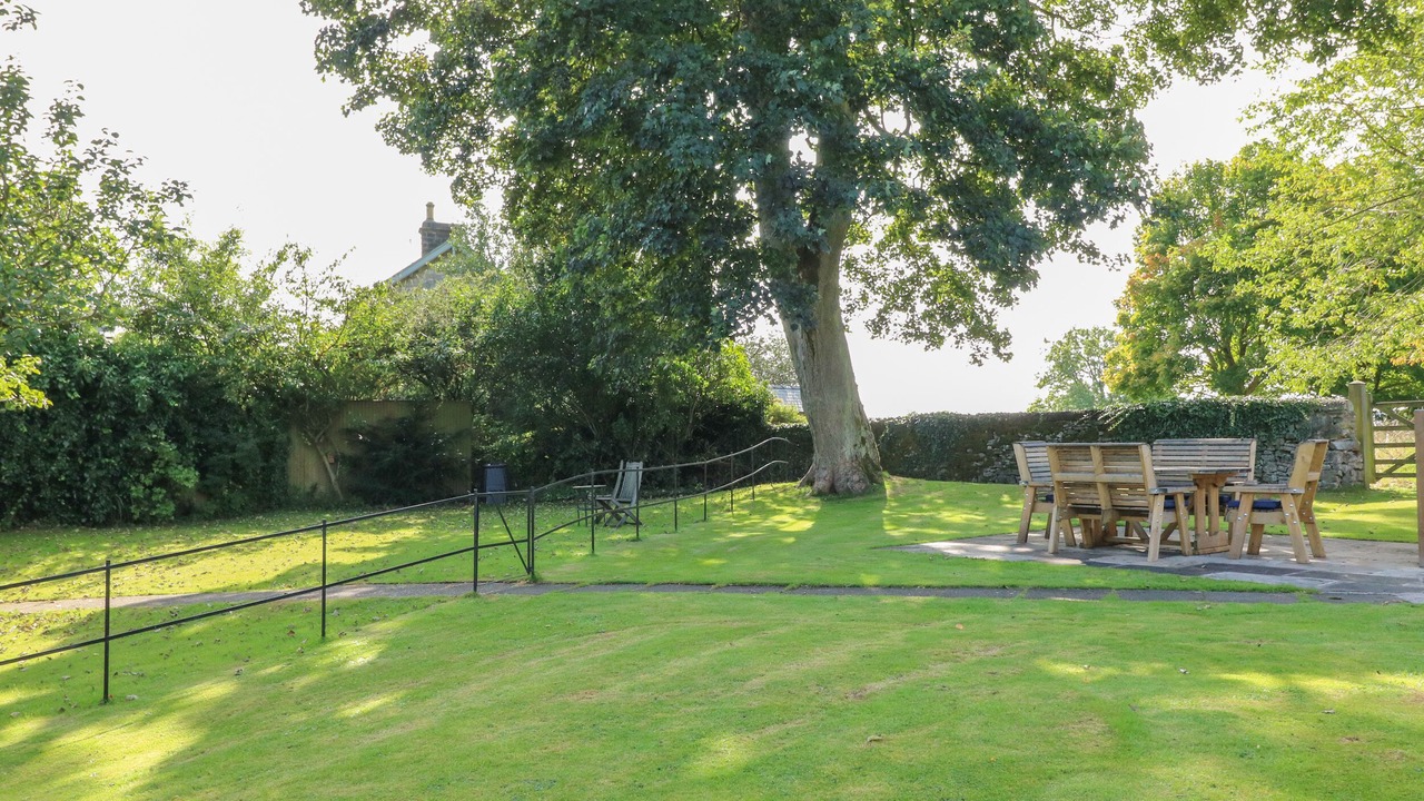 Photo of Others in Great Longstone