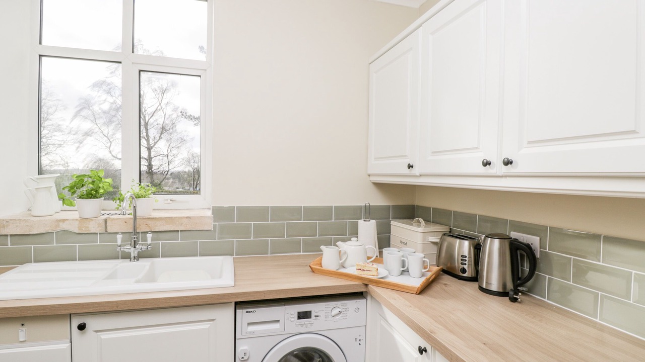 Photo of Others in Box