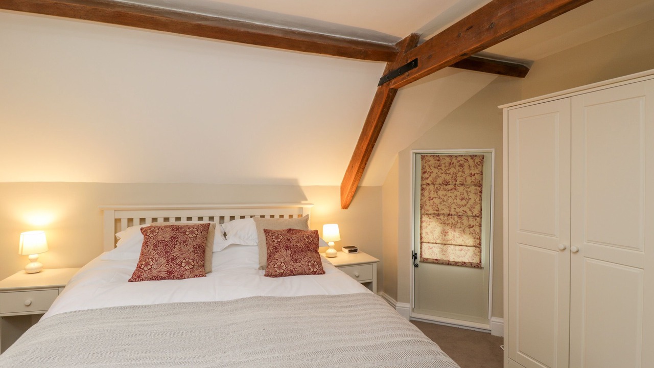 Photo of Others in Box