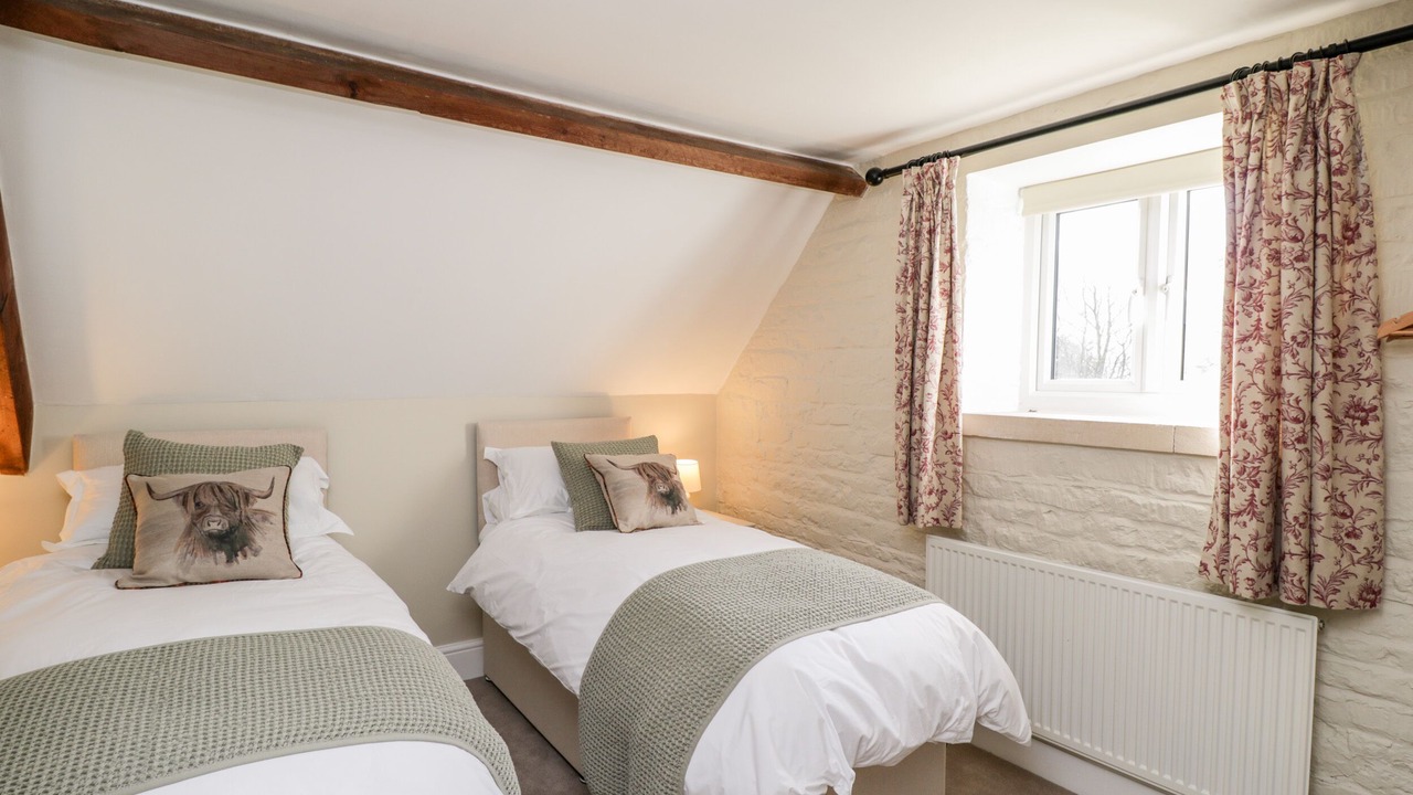 Photo of Others in Box