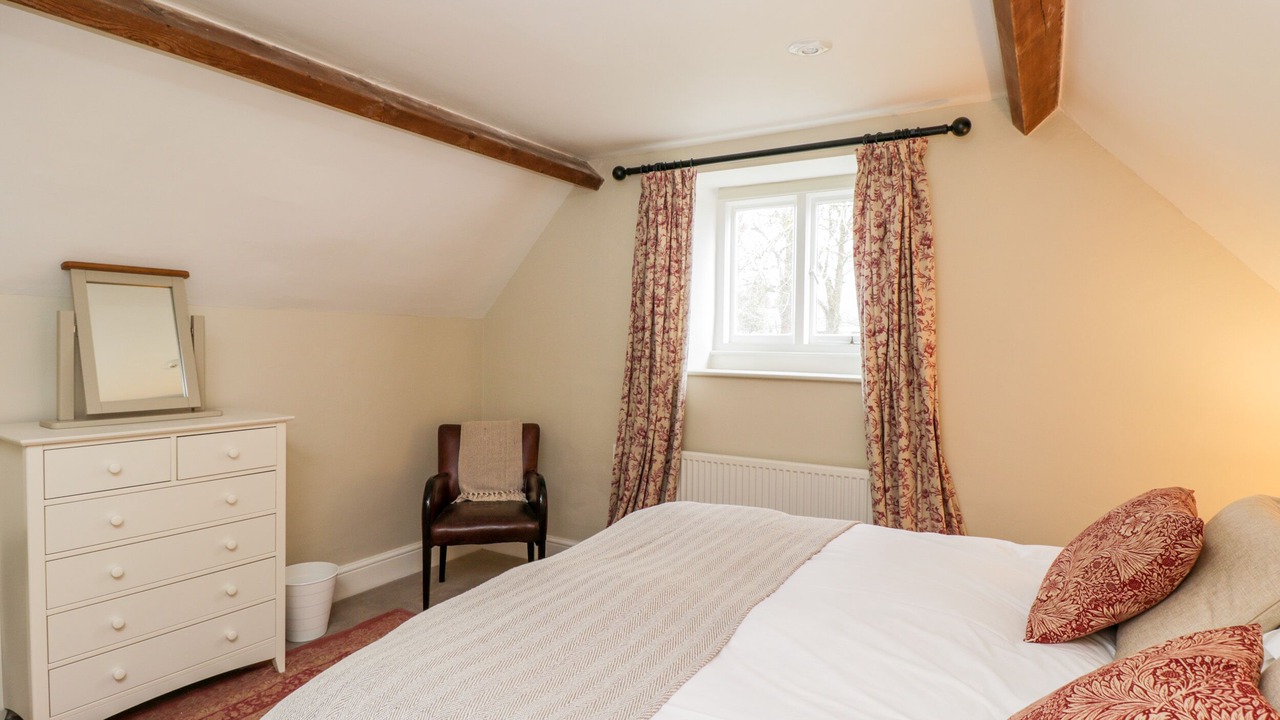 Photo of Others in Box