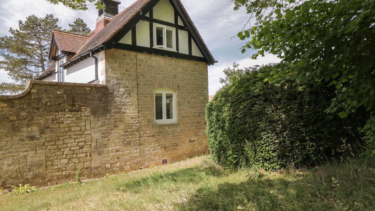 Photo of Others in Box