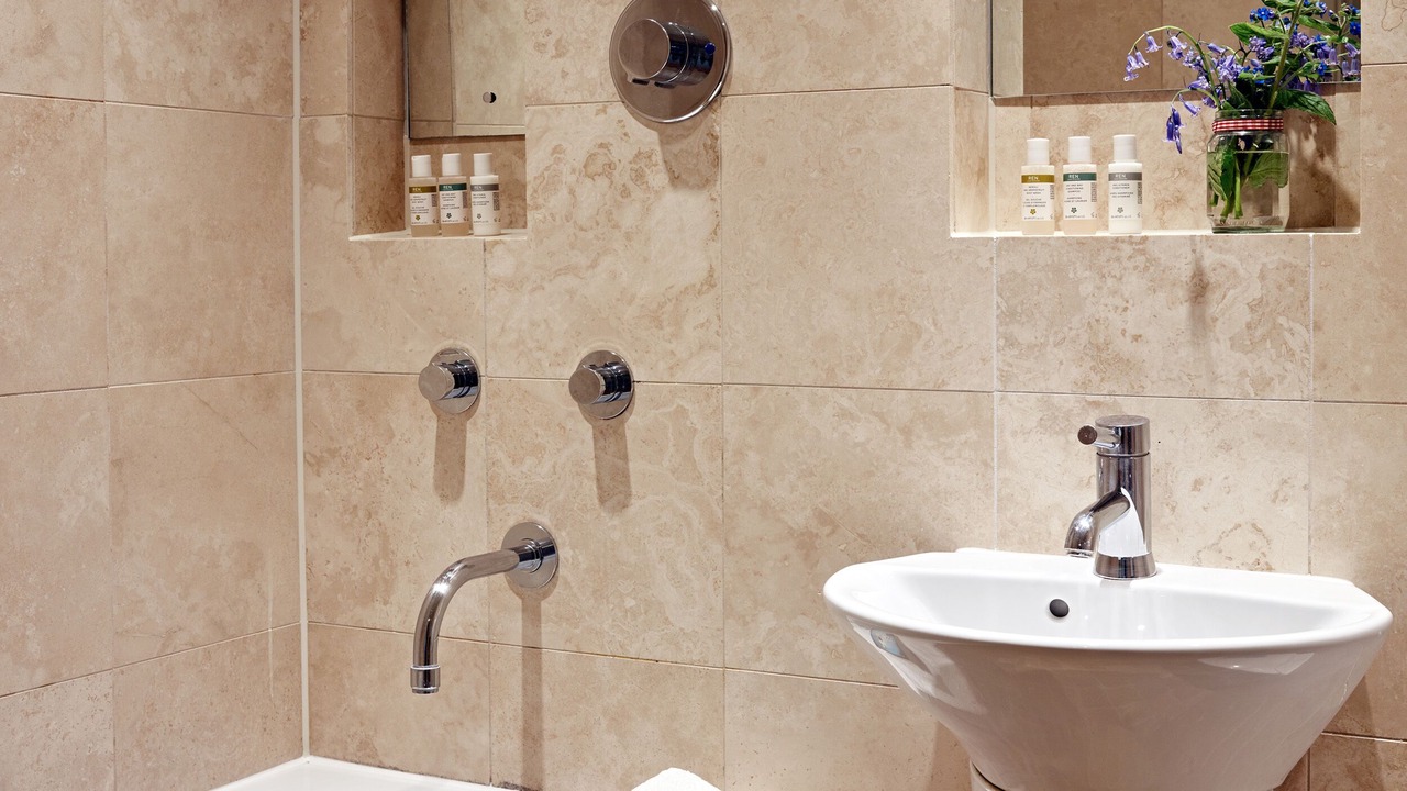 Photo of Bathroom in Totnes