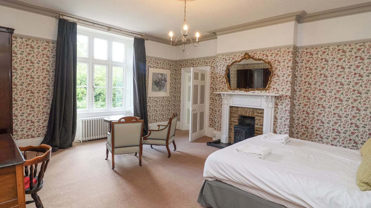 Photo of Others in Gillingham