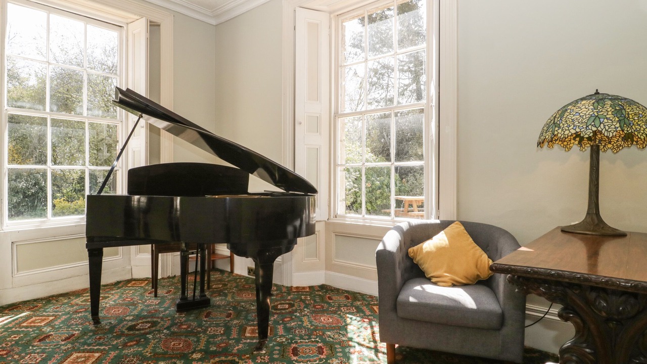 Photo of Livingroom in Gillingham