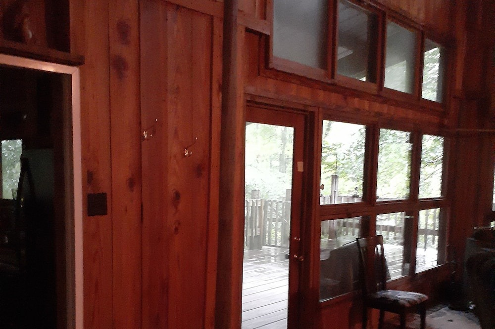 Photo of Livingroom in Wesson