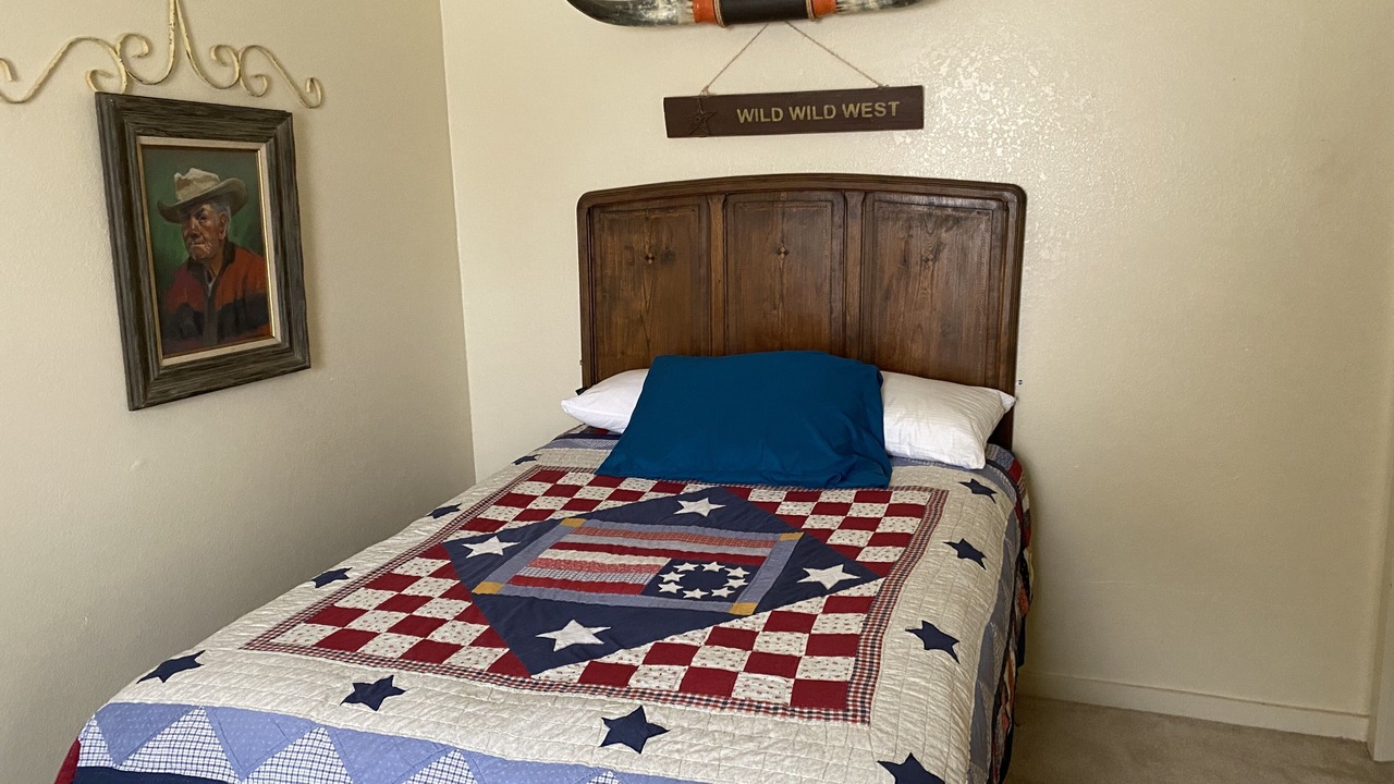 Photo of Bedroom in Seagraves