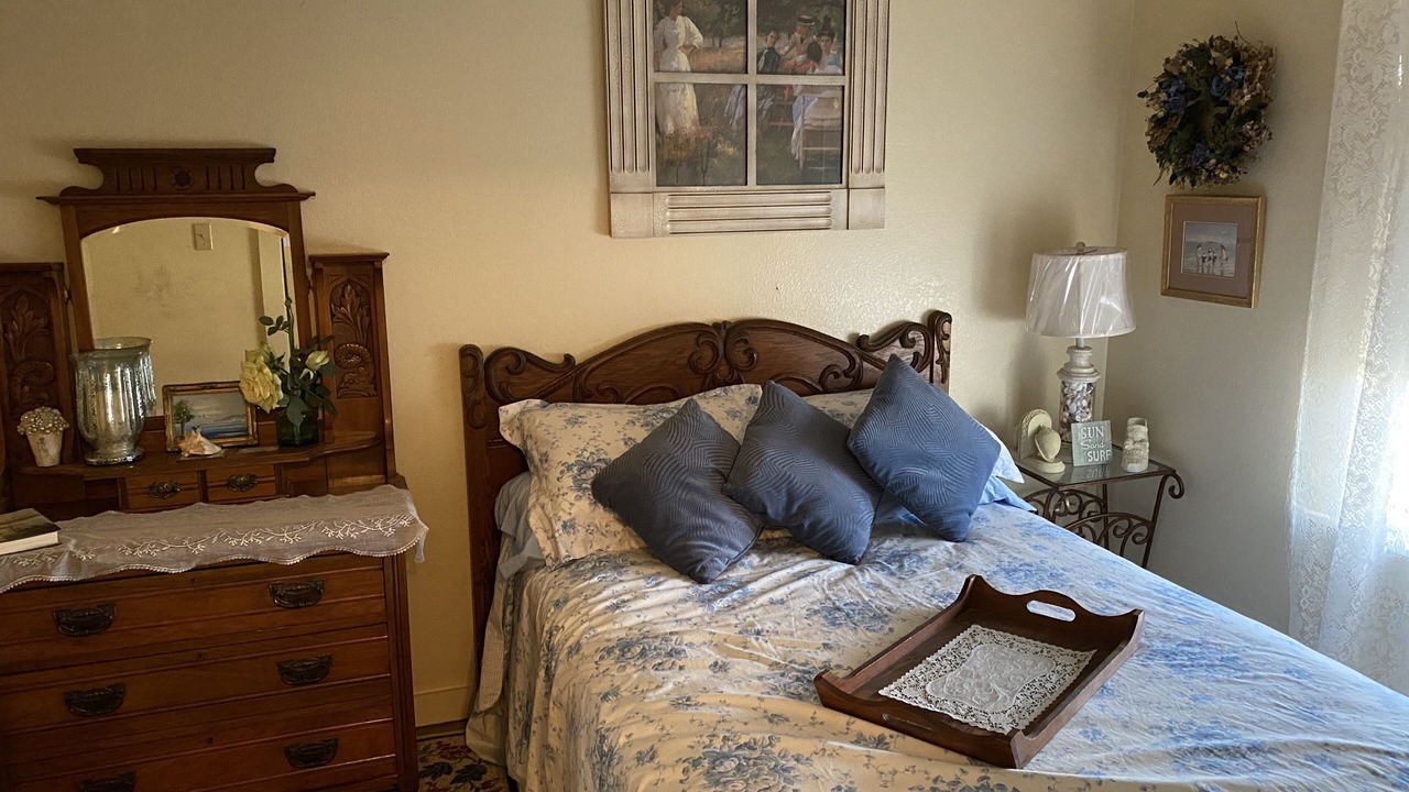 Photo of Bedroom in Seagraves