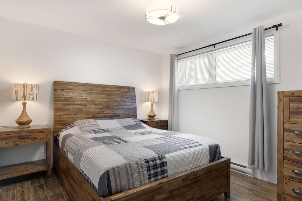 Photo of Bedroom in Stoneham