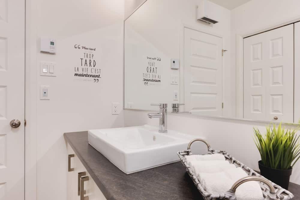 Photo of Bathroom in Stoneham
