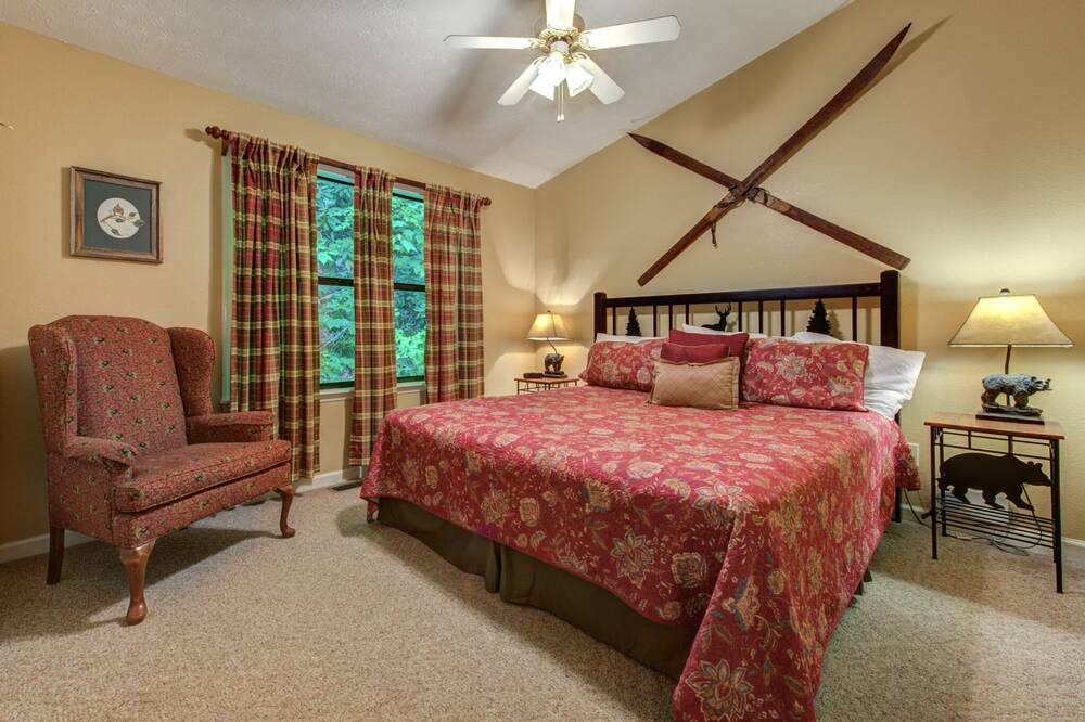 Photo of Bedroom in Chalet Village