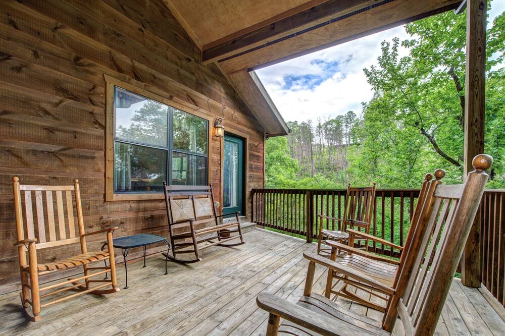 Photo of Patio Balcony in Chalet Village