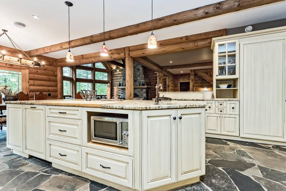 Photo of Kitchen in North Frontenac