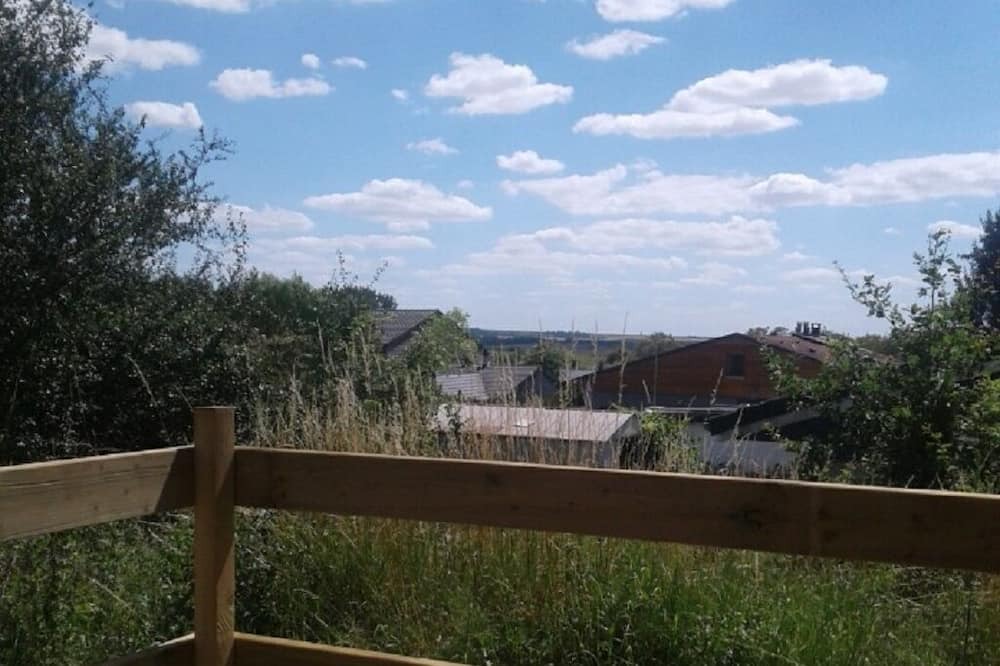 Photo of Patio Balcony in Jury