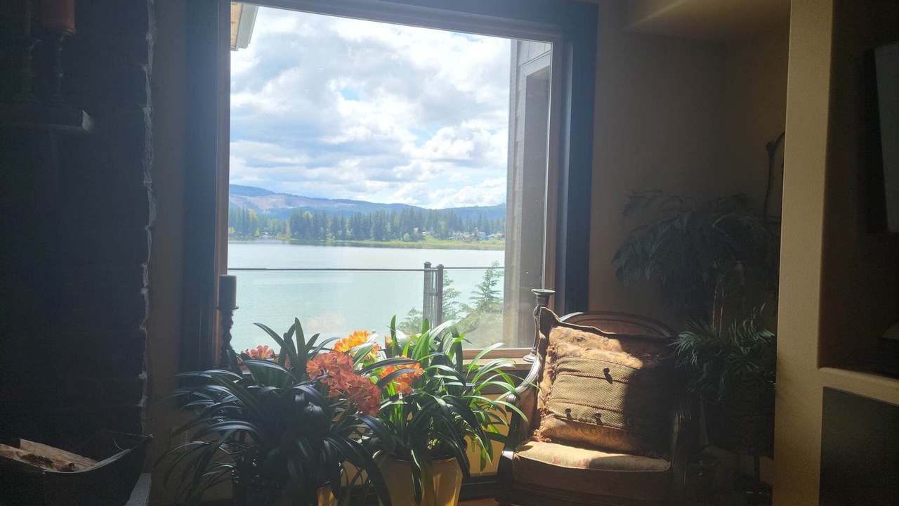 Photo of Others in McKenna