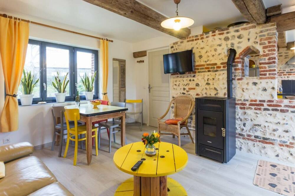 Photo of Livingroom in Saint-Jouin-Bruneval