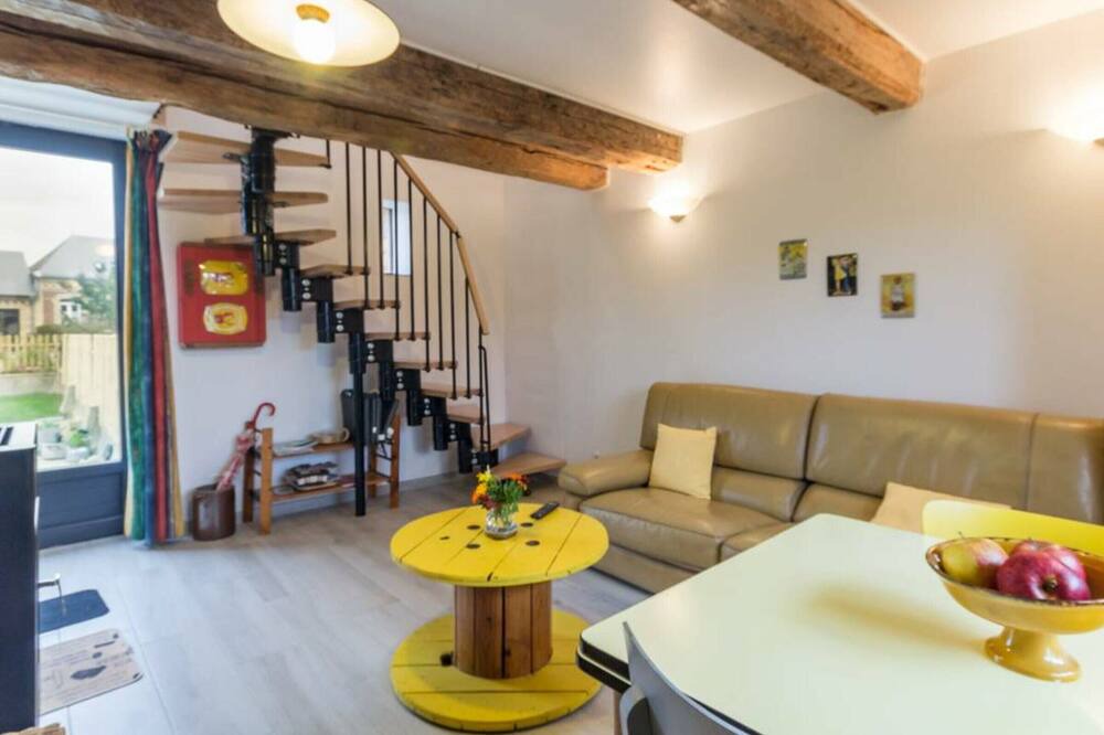 Photo of Livingroom in Saint-Jouin-Bruneval