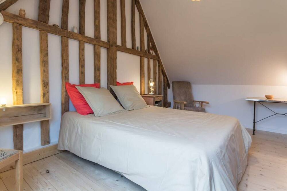 Photo of Bedroom in Saint-Jouin-Bruneval