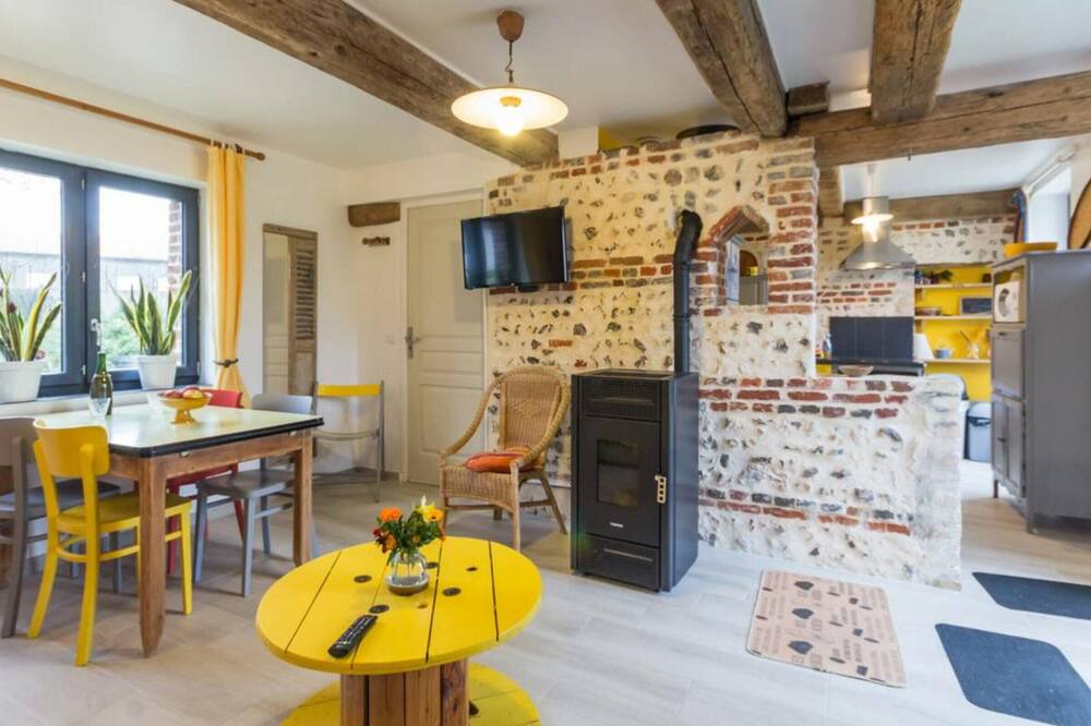 Photo of Livingroom in Saint-Jouin-Bruneval