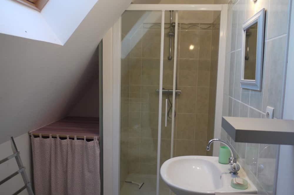 Photo of Bathroom in Saint-Antoine-la-Foret