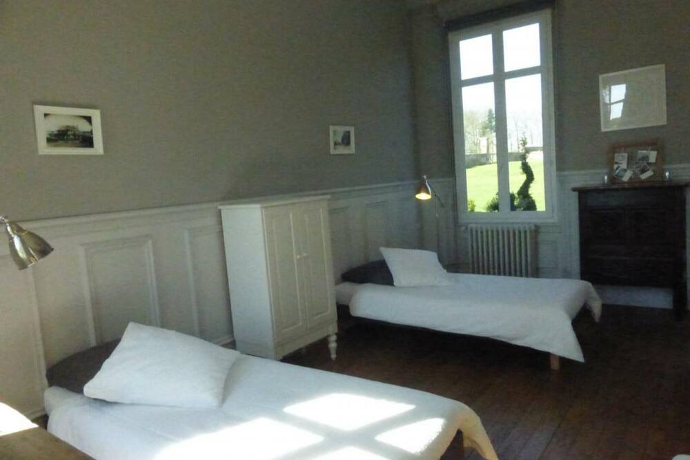 Photo of Bedroom in Hugleville-en-Caux