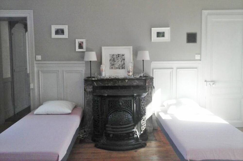 Photo of Bedroom in Hugleville-en-Caux