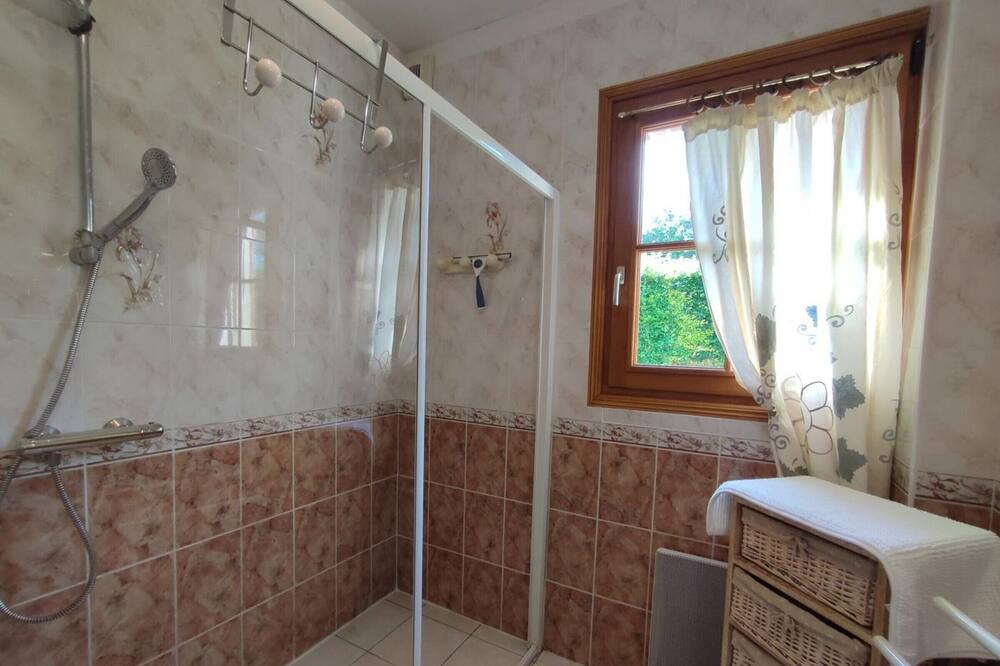 Photo of Bathroom in Nolleval