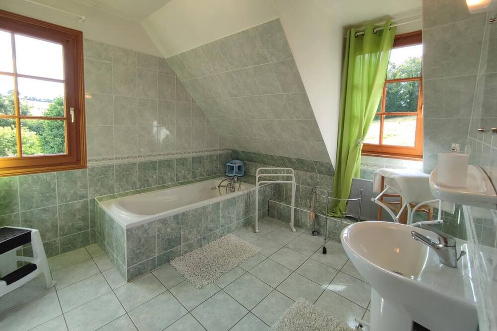Photo of Bathroom in Nolleval