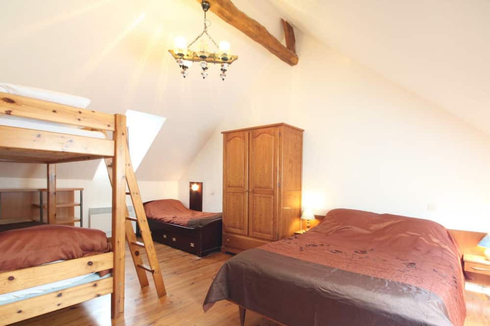 Photo of Bedroom in Saint-Leonard