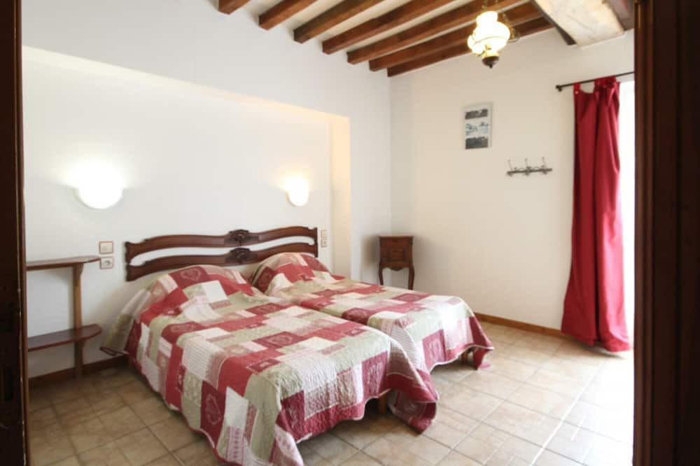 Photo of Bedroom in Saint-Leonard