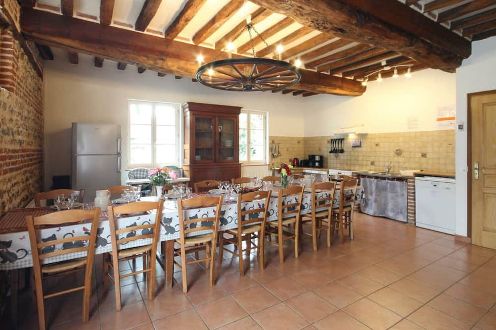 Photo of Kitchen in Saint-Leonard