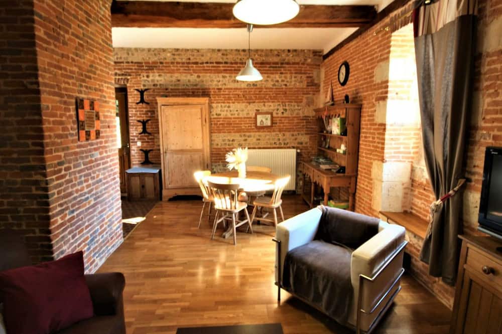 Photo of Livingroom in Benarville