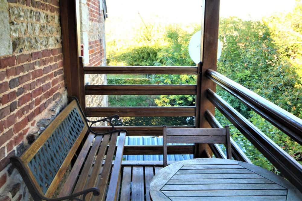 Photo of Patio Balcony in Benarville