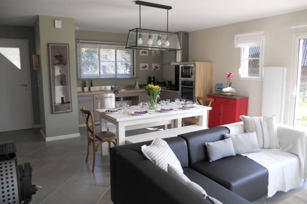 Photo of Livingroom in Houdetot