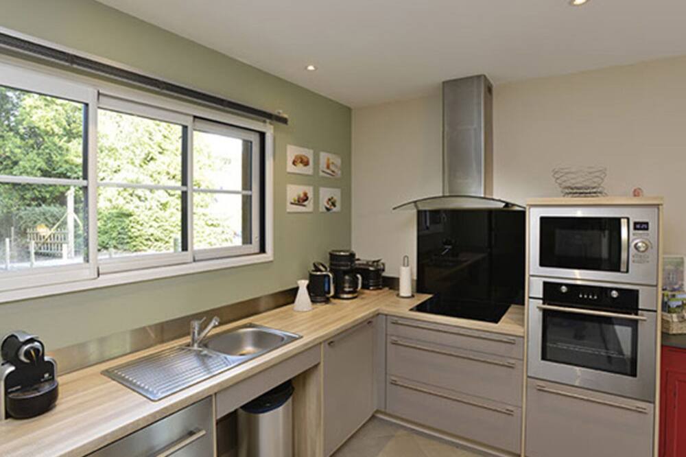 Photo of Kitchen in Houdetot