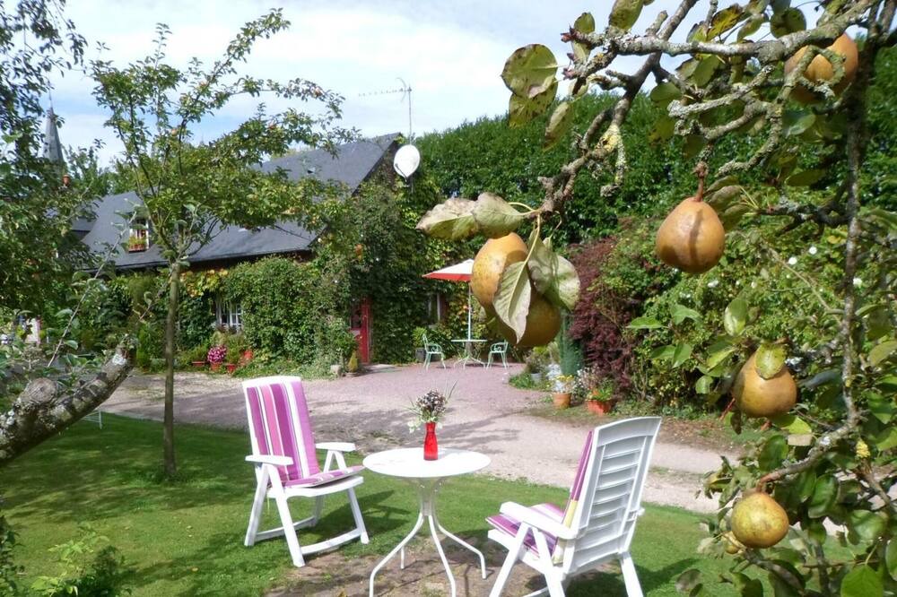 Photo of Outdoor in Riville