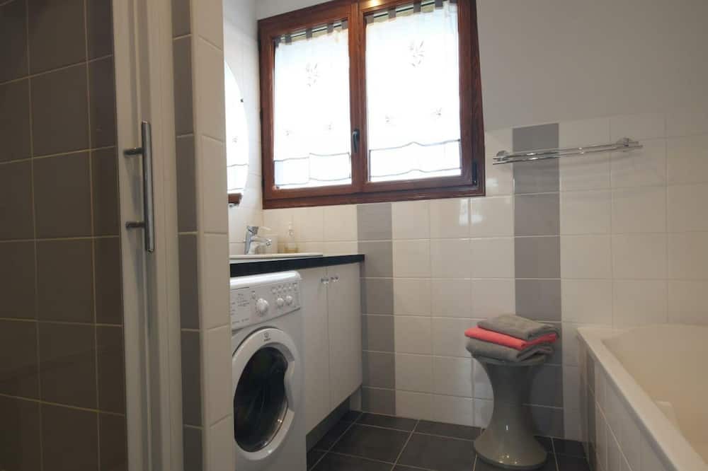 Photo of Bathroom in Fresne-le-Plan