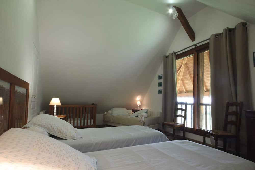 Photo of Bedroom in Fresne-le-Plan
